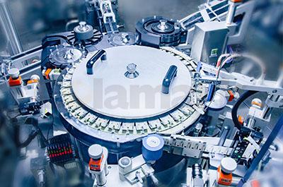 預(yù)充針管高速扭桿智能貼標(biāo)機(jī)