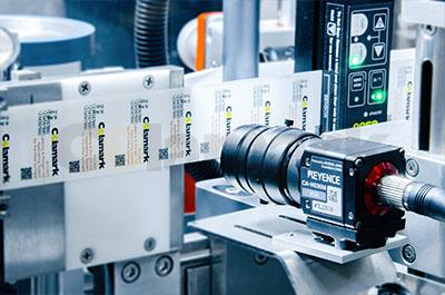 預(yù)充針管高速扭桿智能貼標(biāo)機(jī)