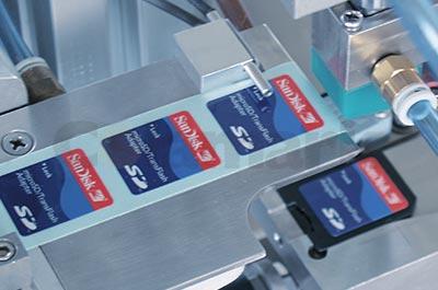 半自動高精度平面貼標(biāo)機(jī),智能貼標(biāo)機(jī)