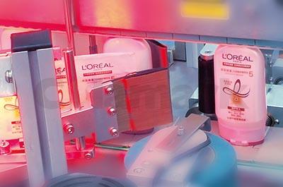 高精度雙側(cè)面智能貼標(biāo)機