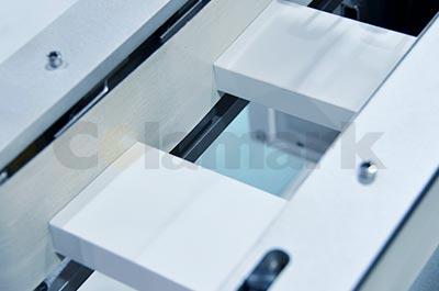 高速伺服連續(xù)式智能裝盒機(jī)