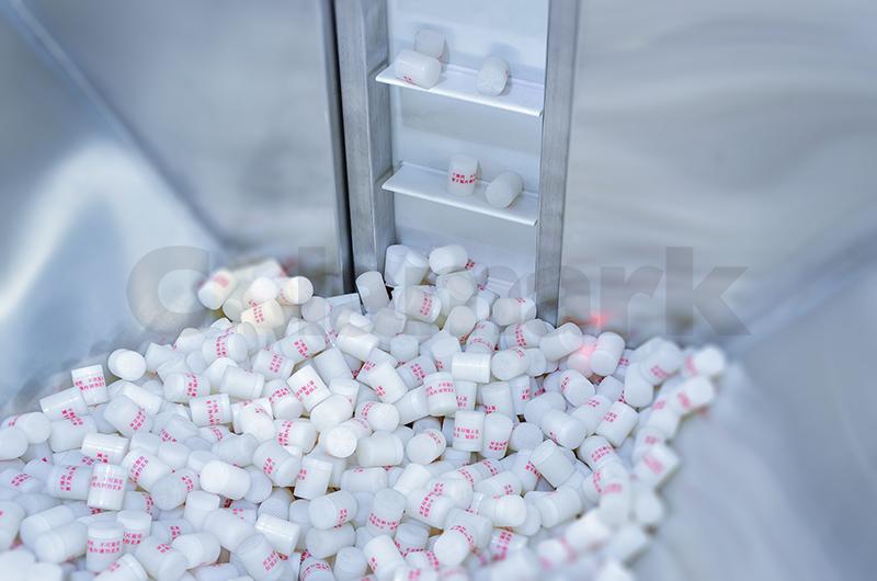 智能柱狀干燥劑投料機