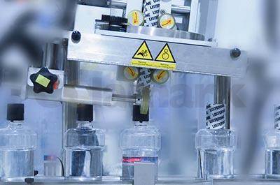 自動(dòng)套標(biāo)機(jī),智能套標(biāo)機(jī)